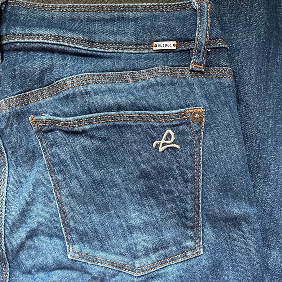 DL1961 Angel Jeans - Picture 4 of 4